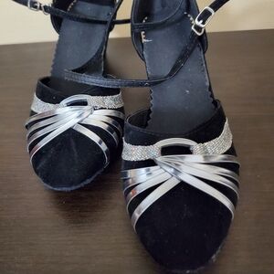 Silver and Black Heeled Close Toe Design